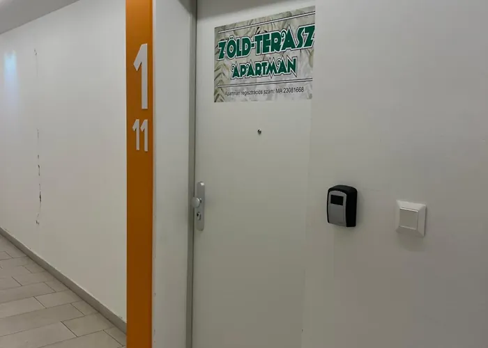 Zoeld Terasz شقة